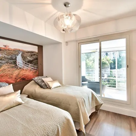 Villa Waterfront 4bd Apt With Terrace *